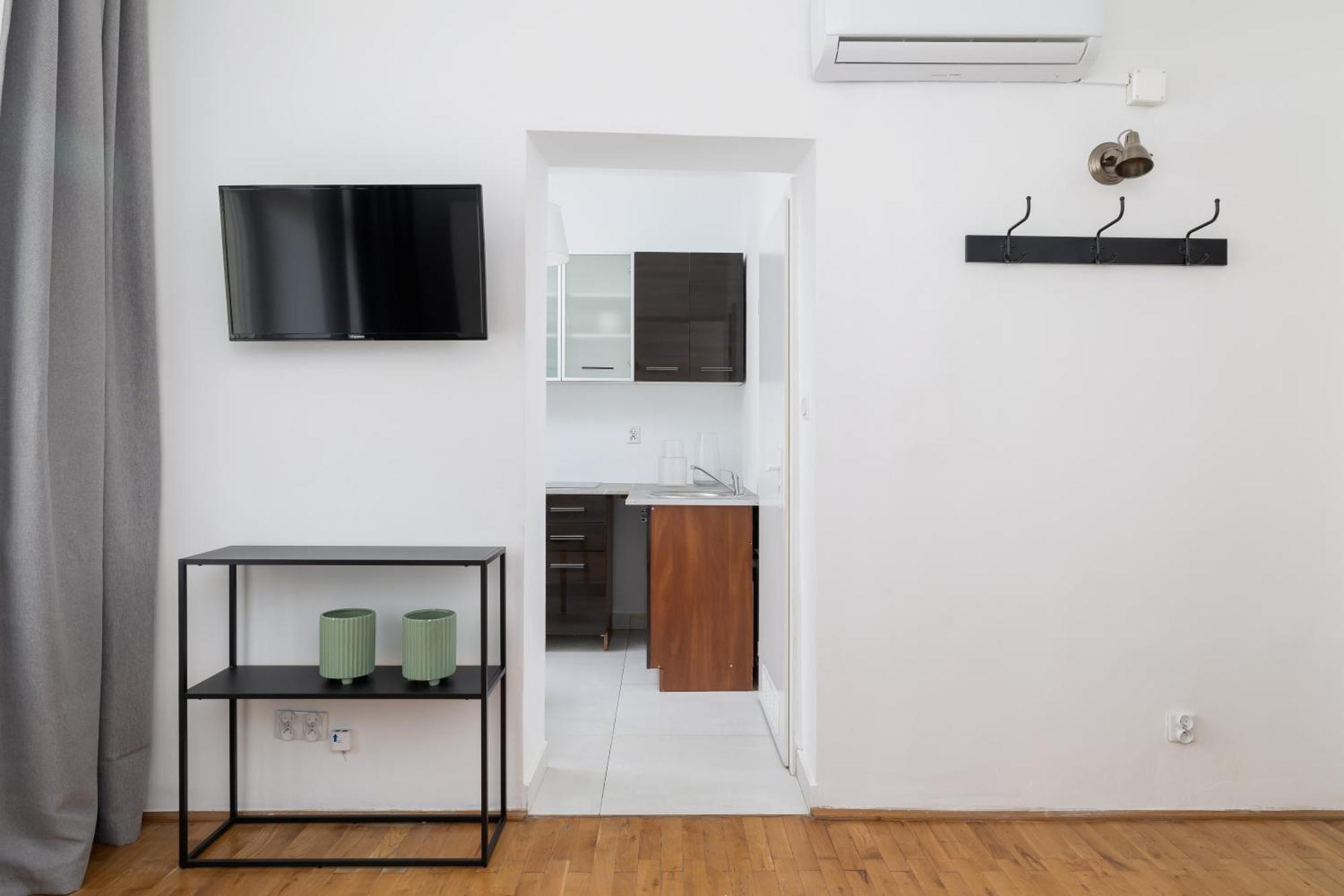Studio Apartment With Ac - Dluga 65 كراكوفيا المظهر الخارجي الصورة